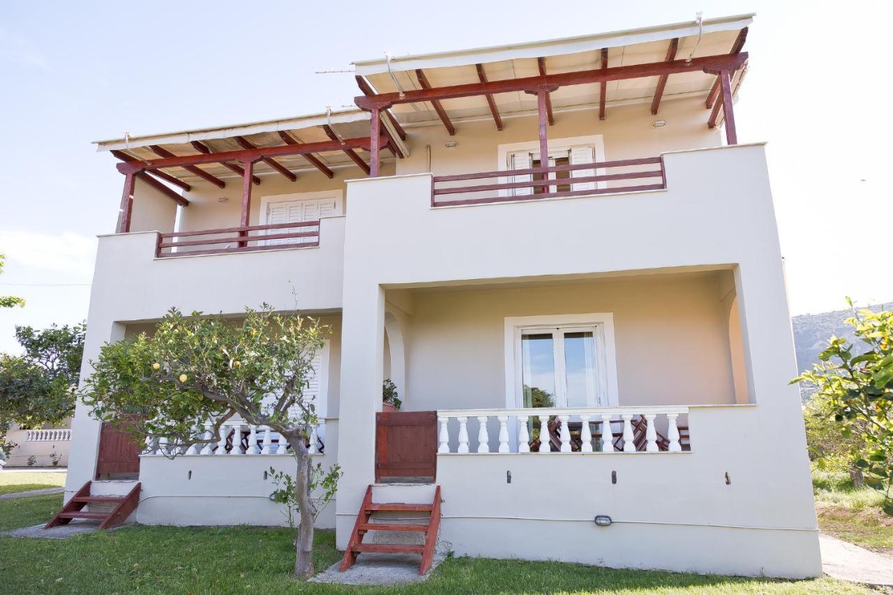 Caposaldo Apartments アクラタ エクステリア 写真