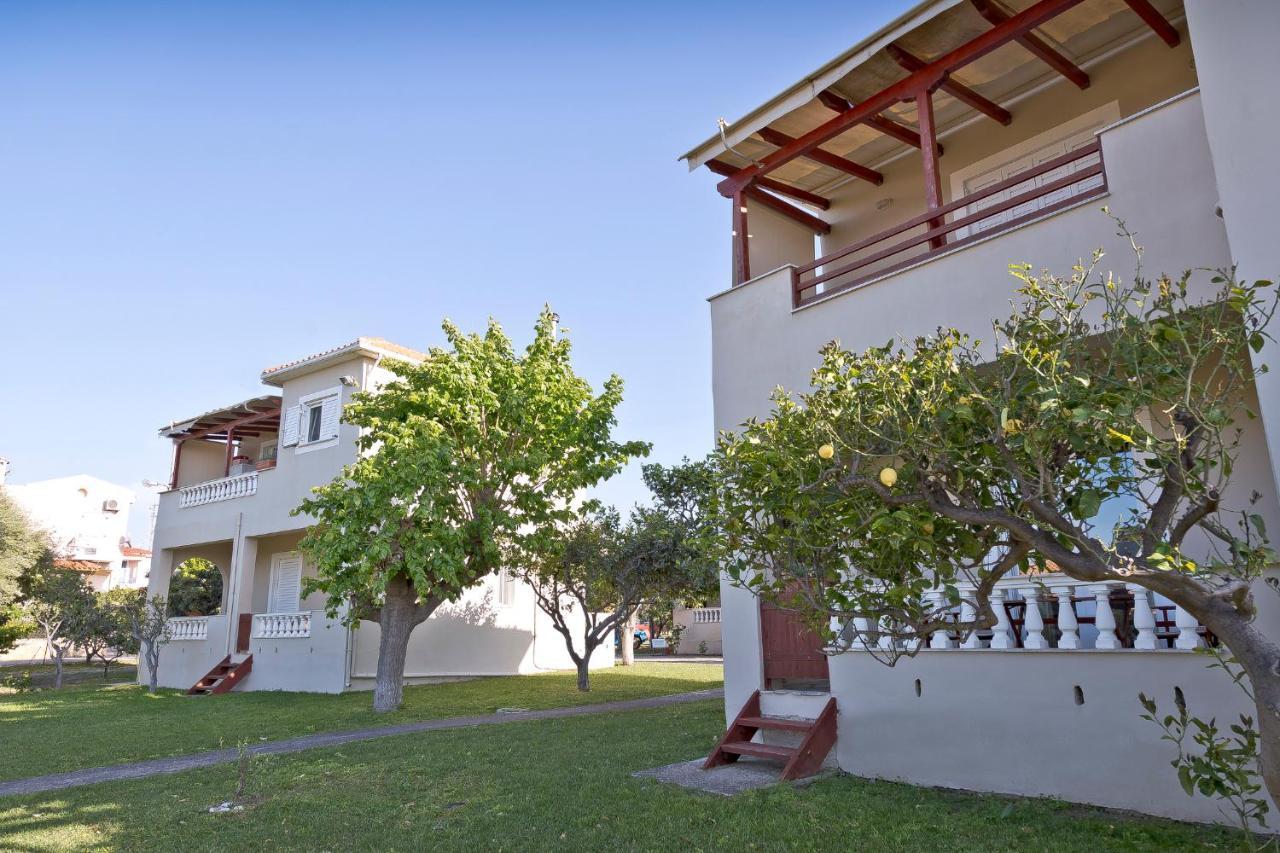 Caposaldo Apartments アクラタ エクステリア 写真